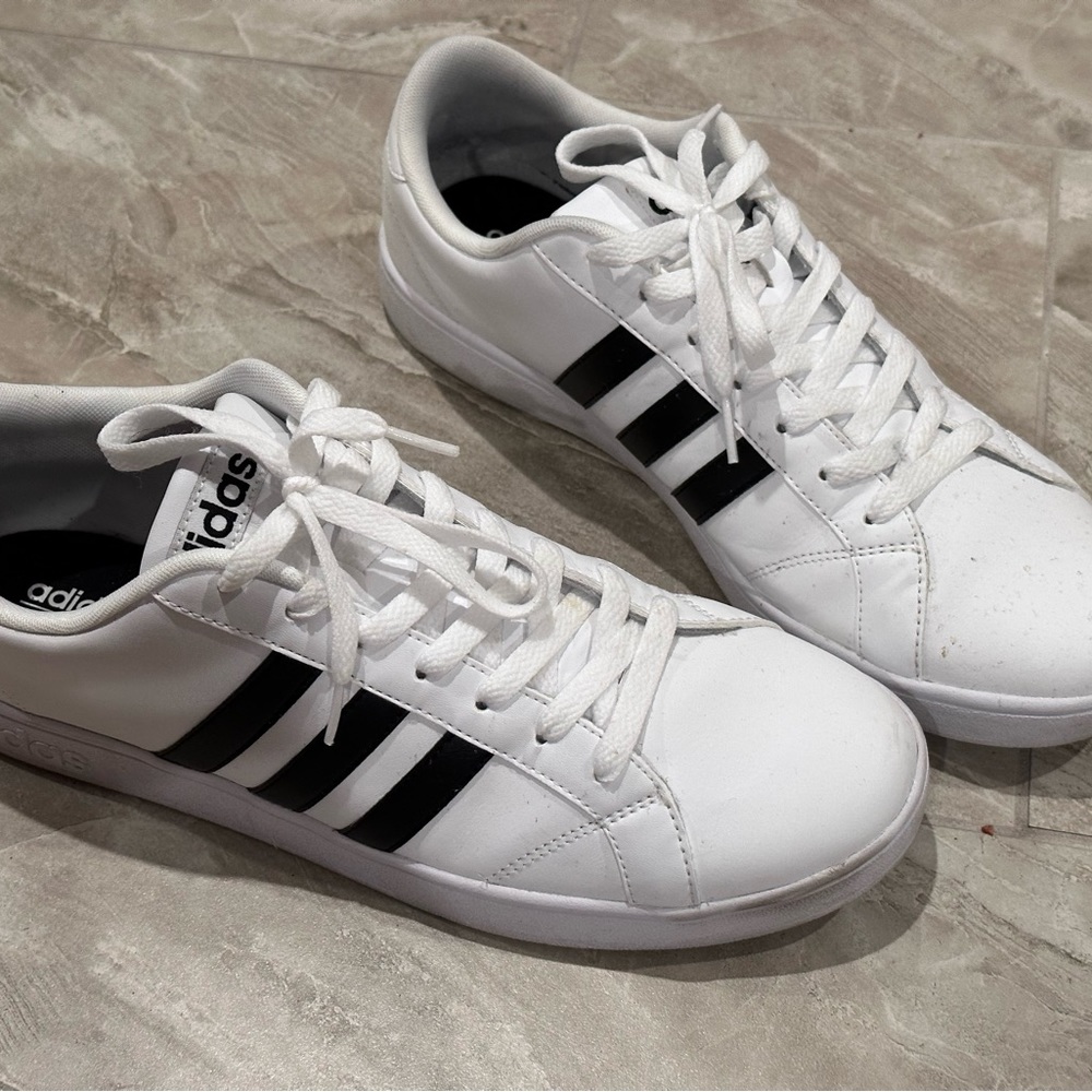 Adidas Baseline
